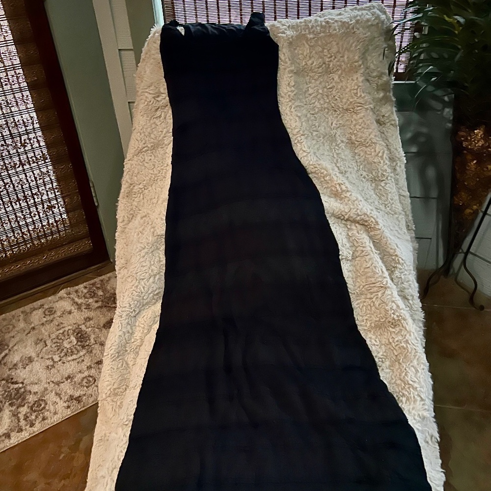 Chelsea & Violet lace body con maxi dress